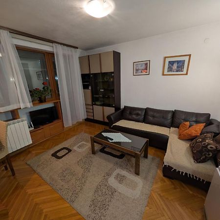 Stan Uzice Appartement Buitenkant foto